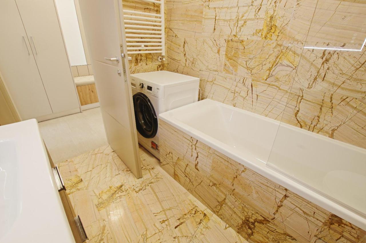 Himson-Beige Apartment Iasi Exteriér fotografie