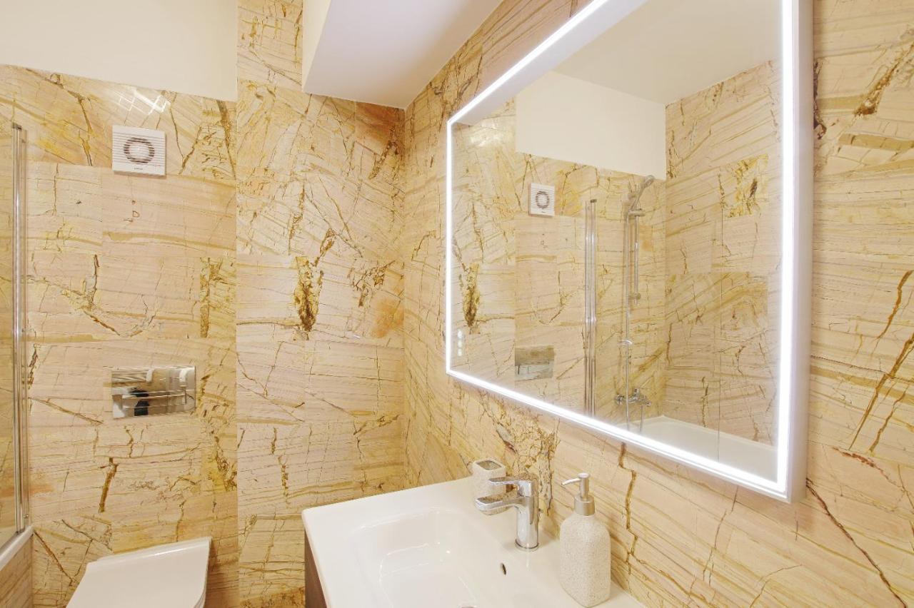 Himson-Beige Apartment Iasi Exteriér fotografie